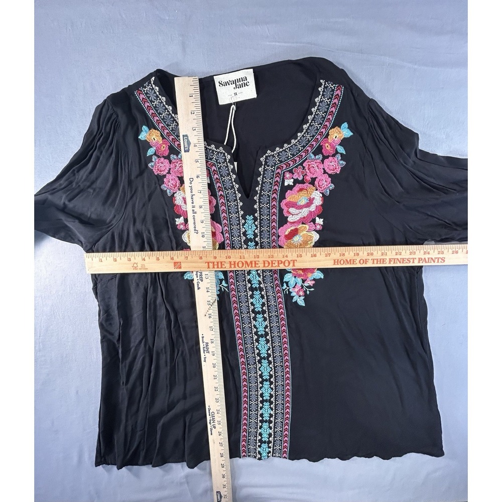 Savanna Jane black floral embroidered bell sleeve tunic top Women's 1X Boho - Picture 9 of 9